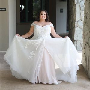 Wedding dress